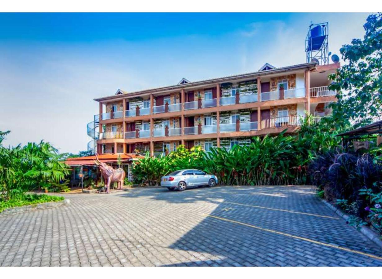 African Tribe Hotel Kampala Exterior photo
