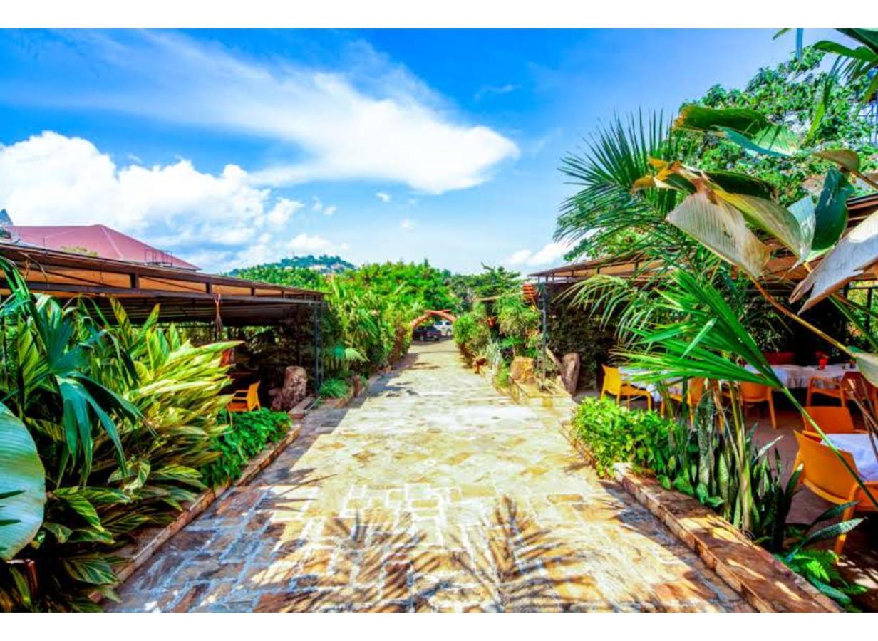 African Tribe Hotel Kampala Exterior photo