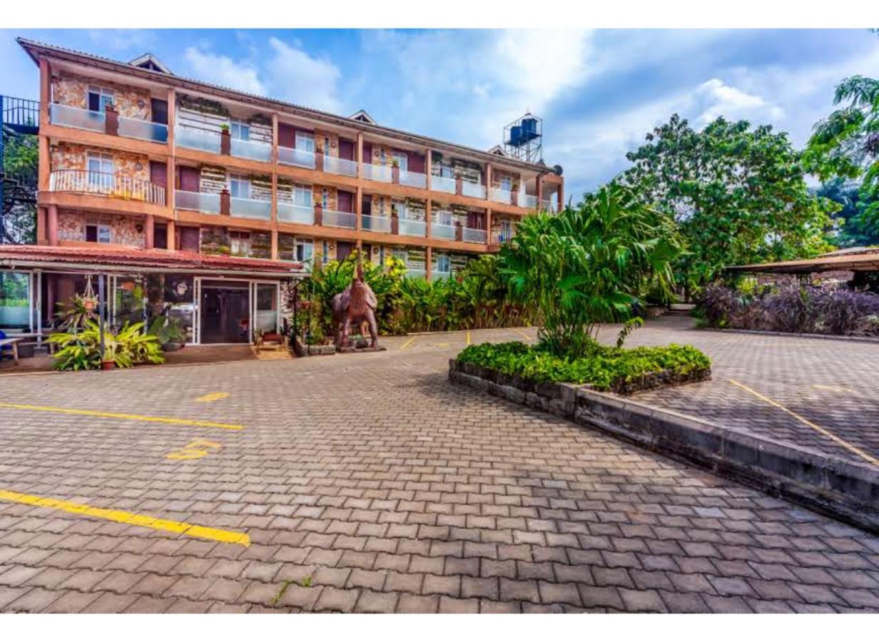 African Tribe Hotel Kampala Exterior photo