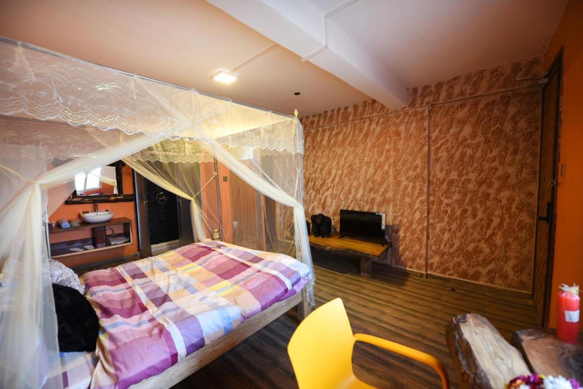 African Tribe Hotel Kampala Exterior photo
